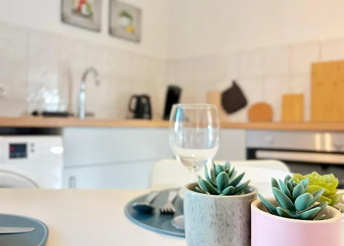 Cosyhomes24 - Centrally With Parking Space - Ge09c *